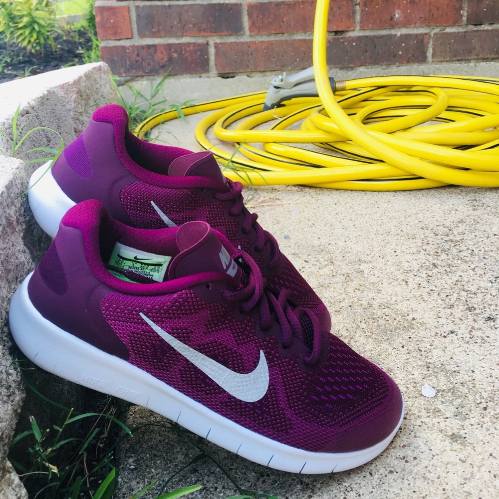 **8 HOUR PRICE DROP**4PM VET DAY SALE NIKE FRE - Picture 4 of 8